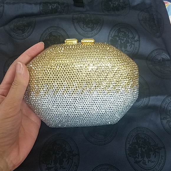 Fancy clutch - Picture 2 of 5